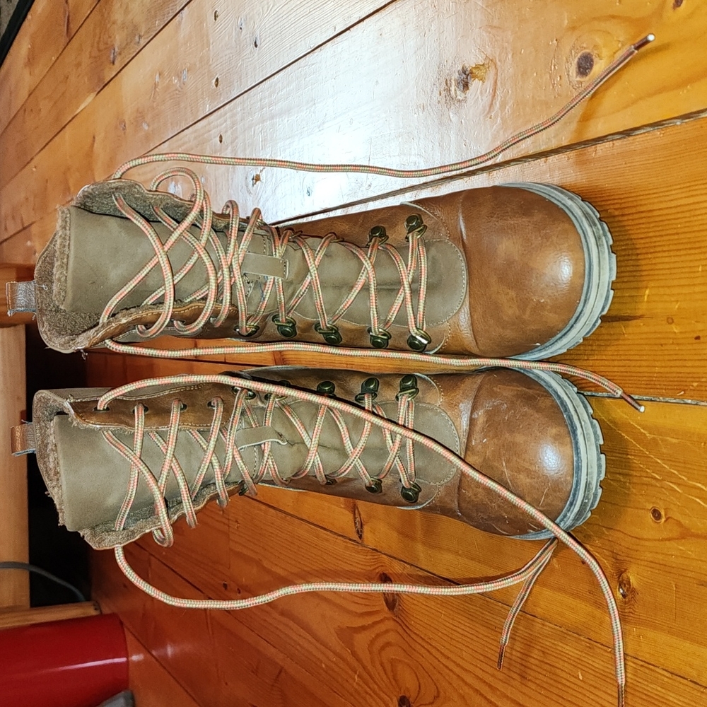 Union Bay boots, size 9.5, brown.
